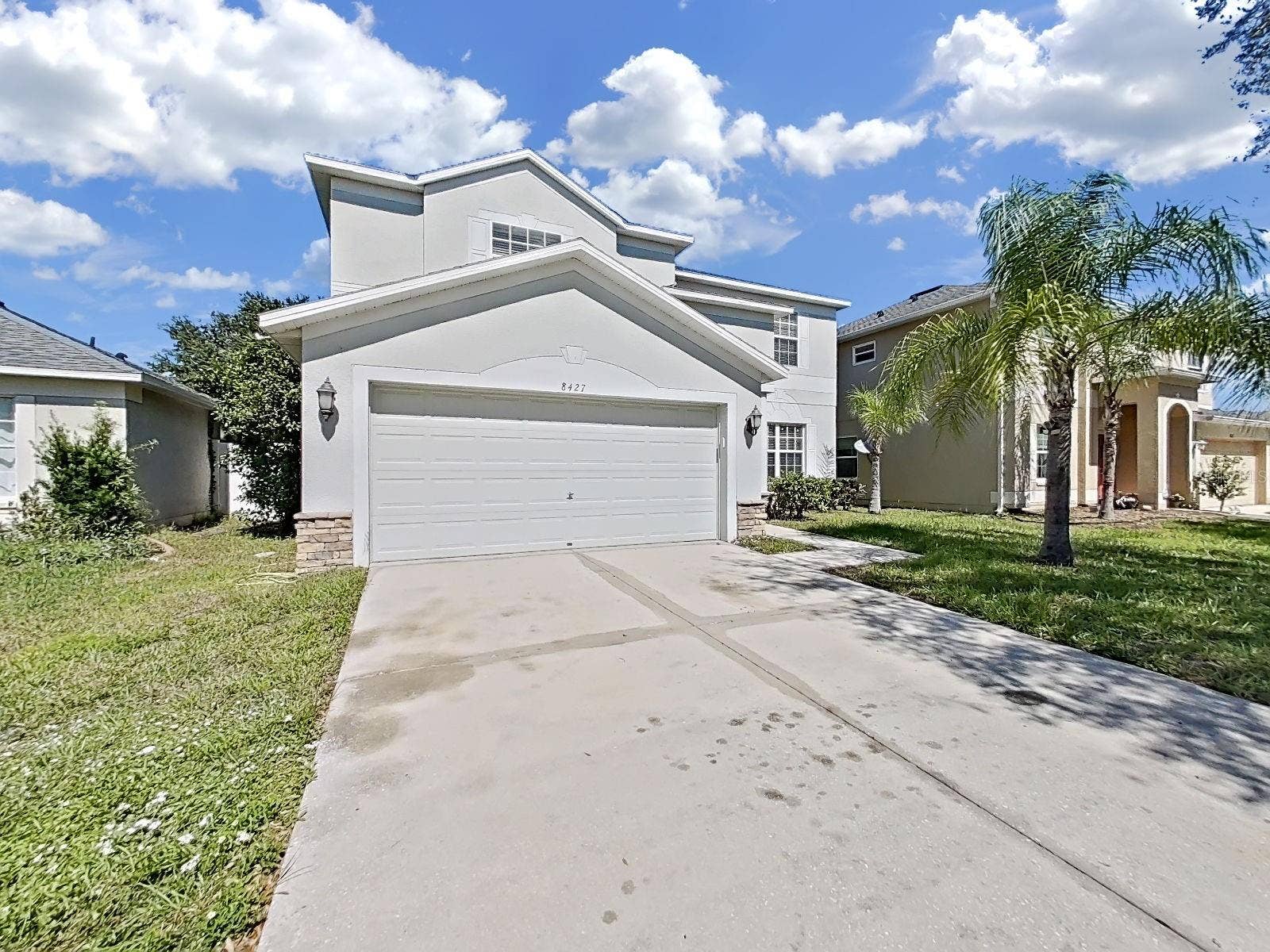 8427 CARRIAGE POINTE DRIVE, Gibsonton, FL 33534 Front view