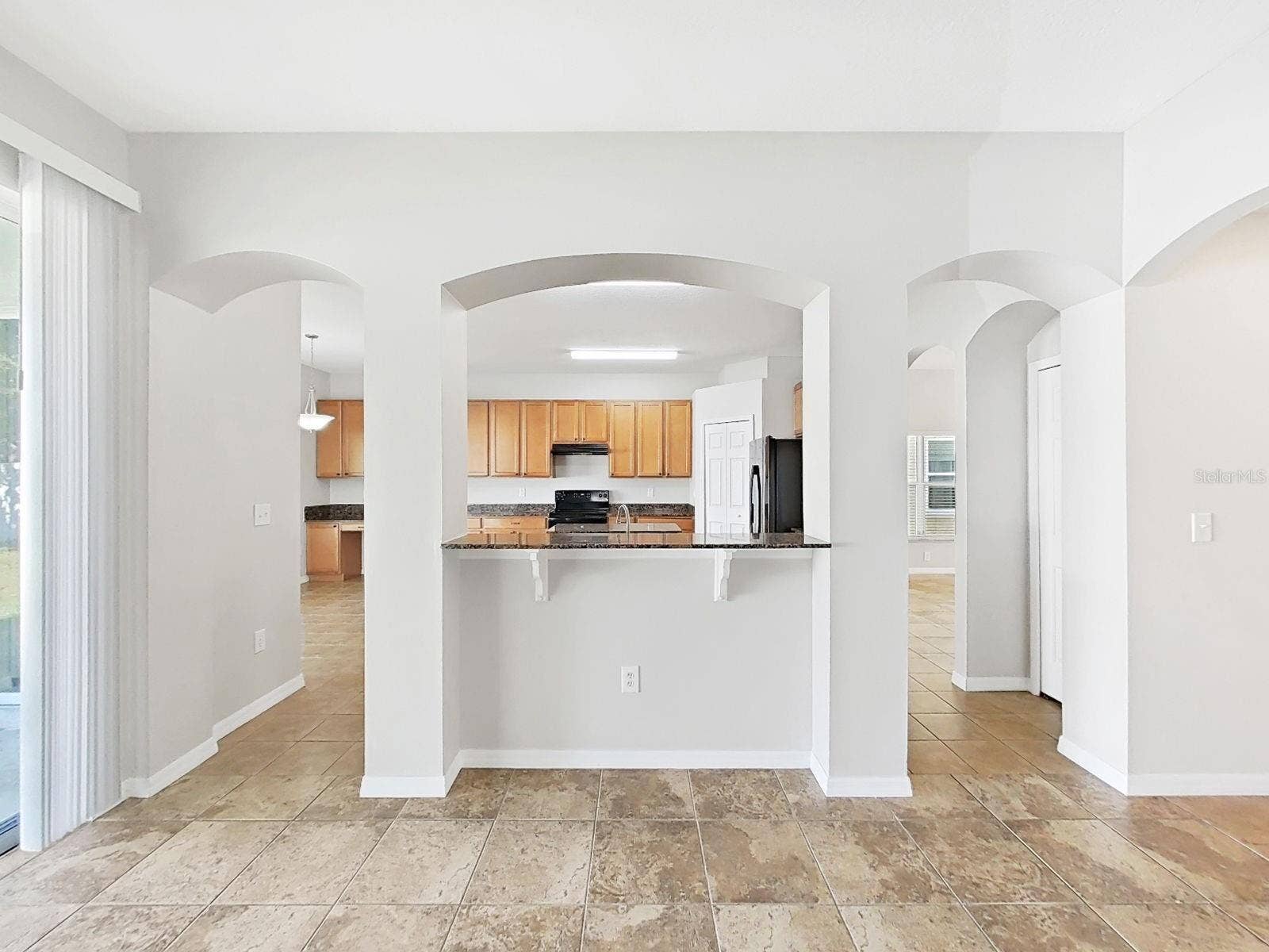 8427 CARRIAGE POINTE DRIVE, Gibsonton, FL 33534 family room