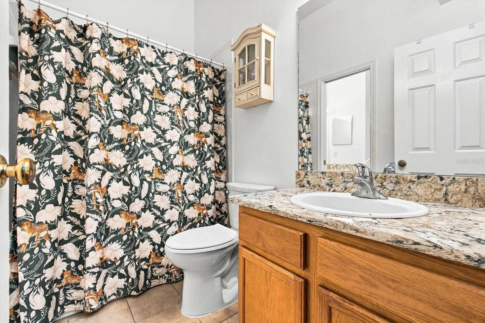 6681 80TH AVENUE N, Pinellas Park, FL 33781 Primary Bath