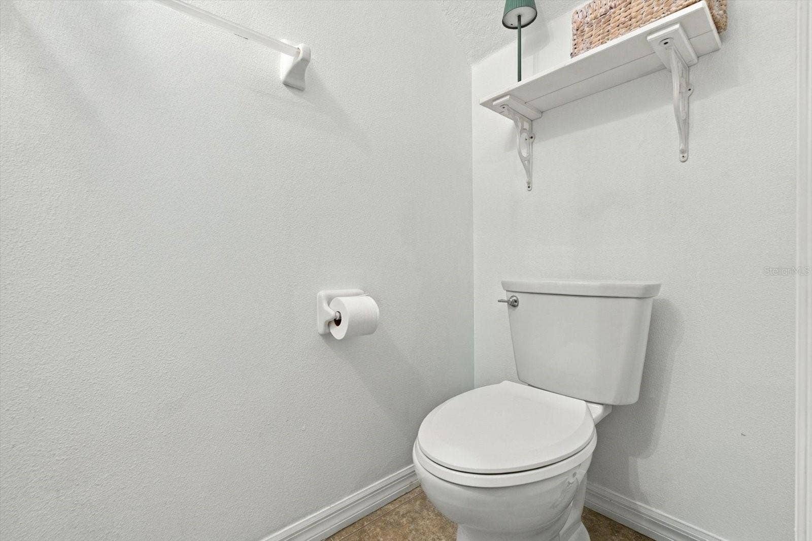 6681 80TH AVENUE N, Pinellas Park, FL 33781 Half Bath