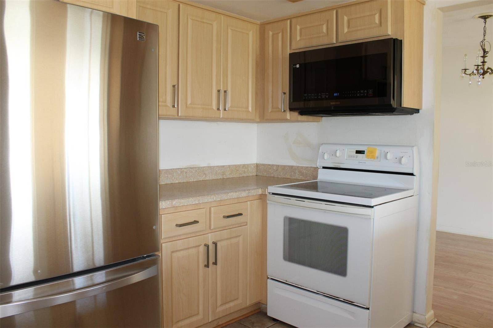 9510 45TH STREET N, Pinellas Park, FL 33782 Kitchen