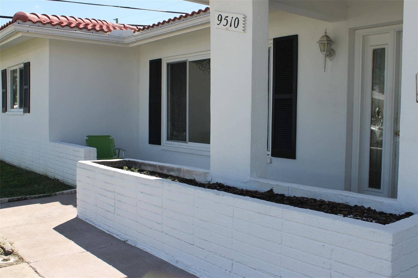 9510 45TH STREET N, Pinellas Park, FL 33782 Front Porch