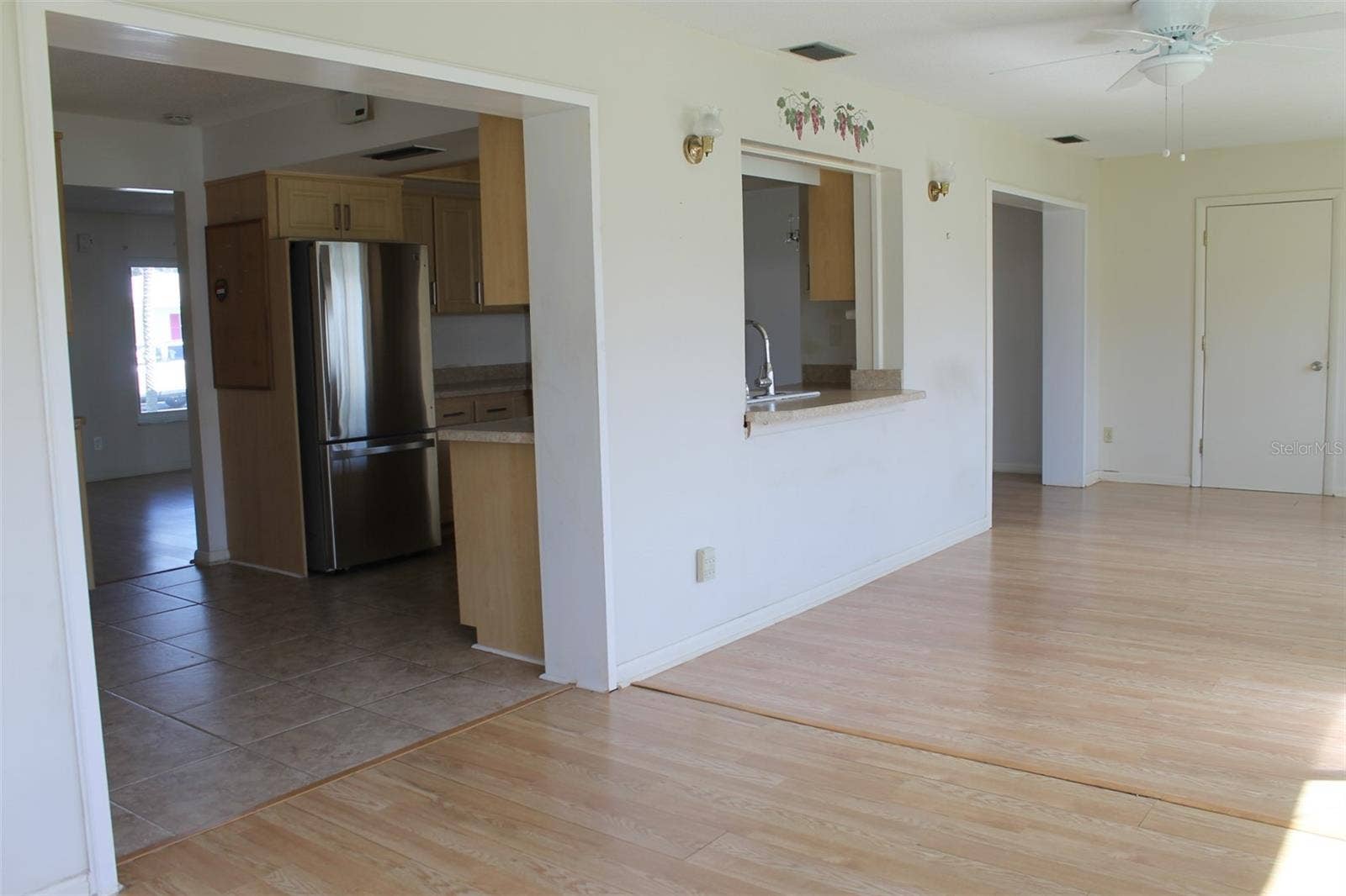 9510 45TH STREET N, Pinellas Park, FL 33782 Florida Rm