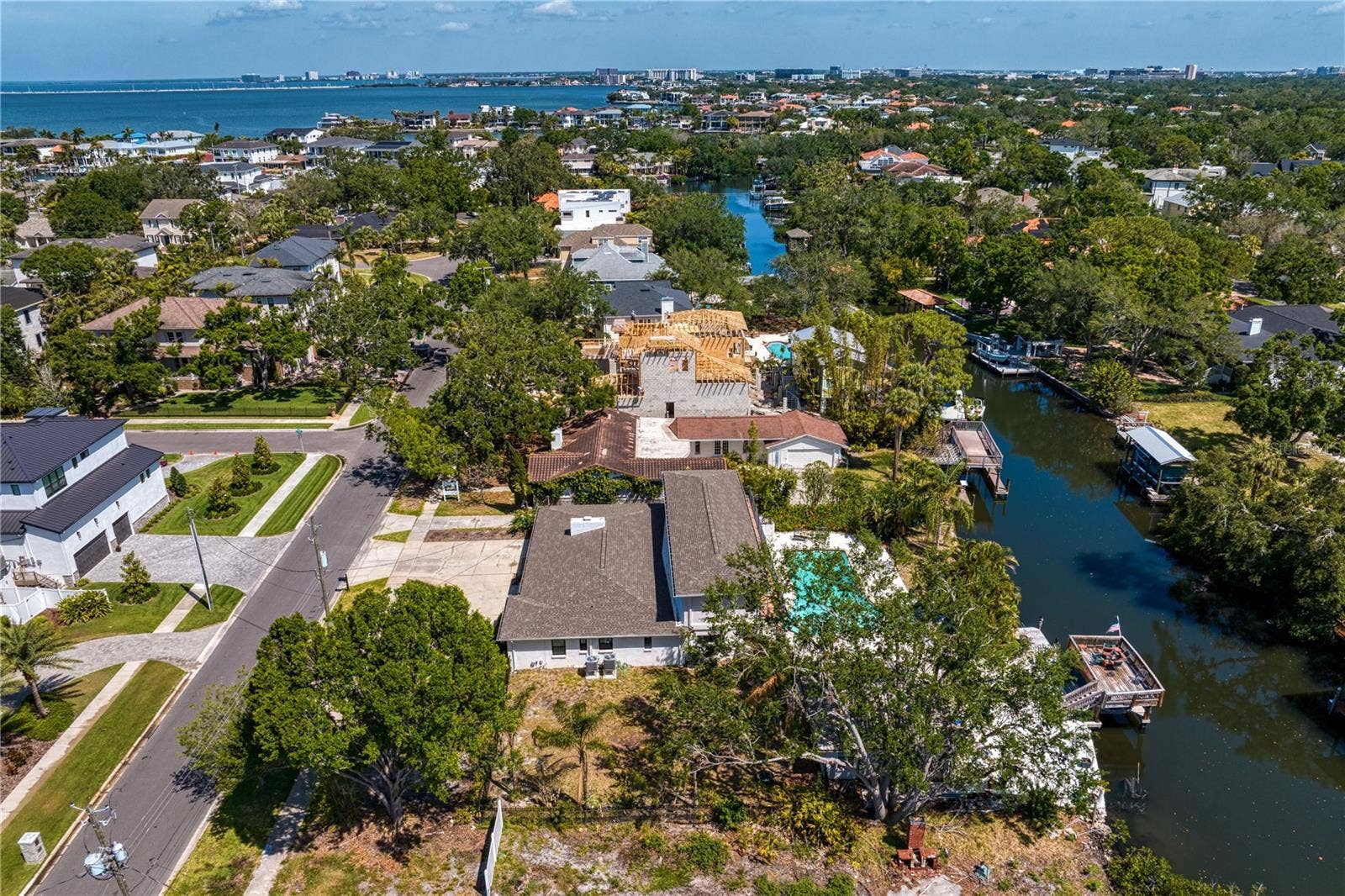 2614 S DUNDEE STREET, Tampa, FL 33629