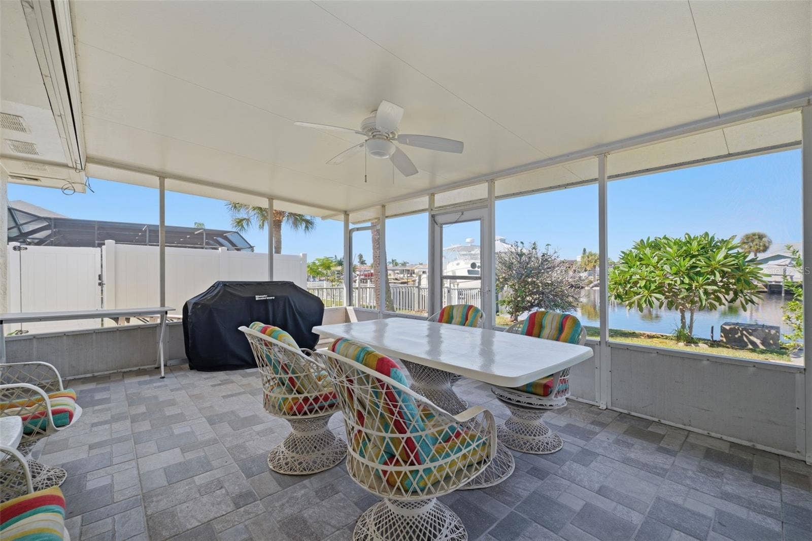 Screened Fl room for year round enjoyment.