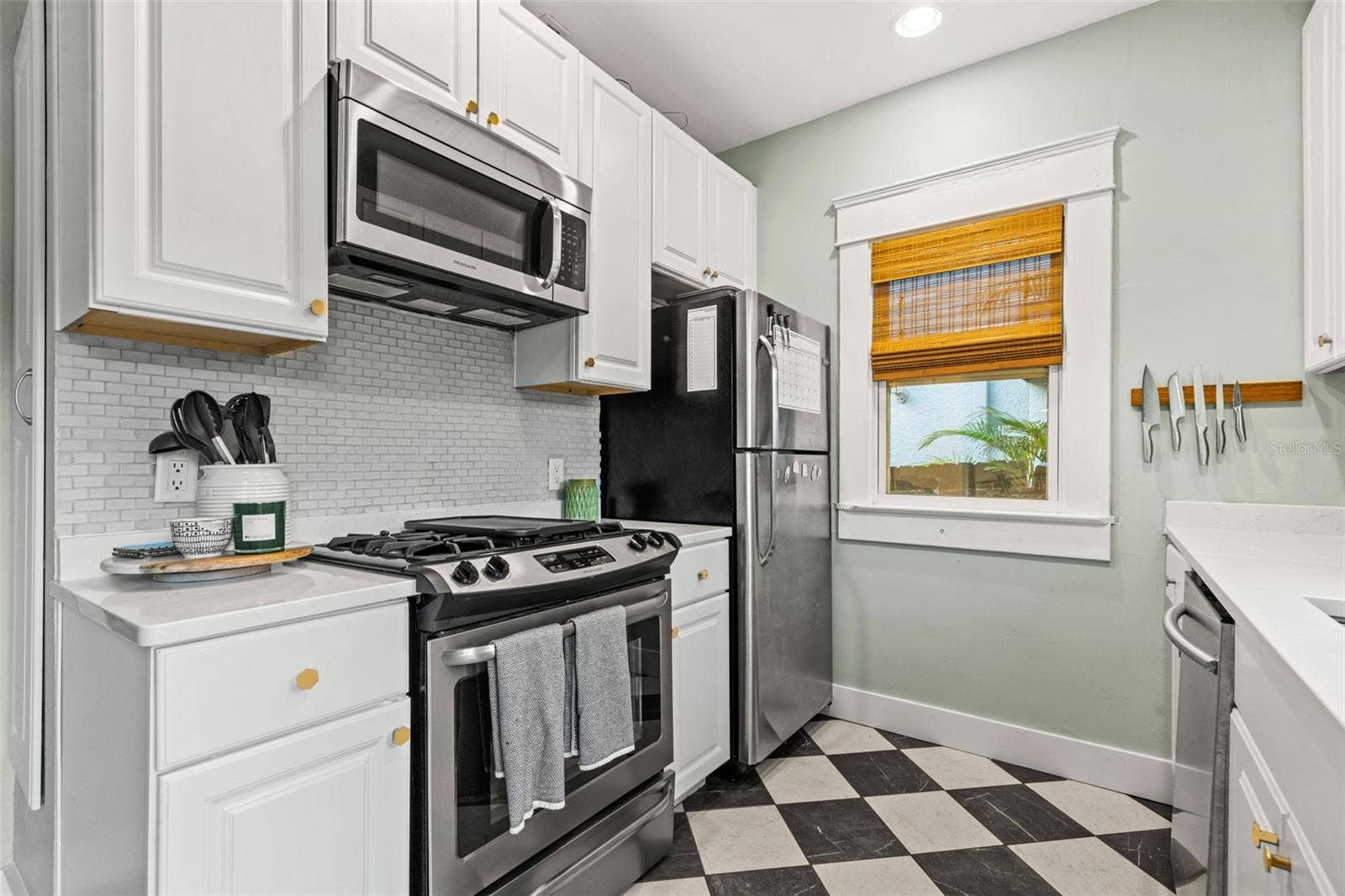 409 S FREMONT AVENUE, Tampa, FL 33606 409 S FREMONT AVENUE, Tampa, FL 33606