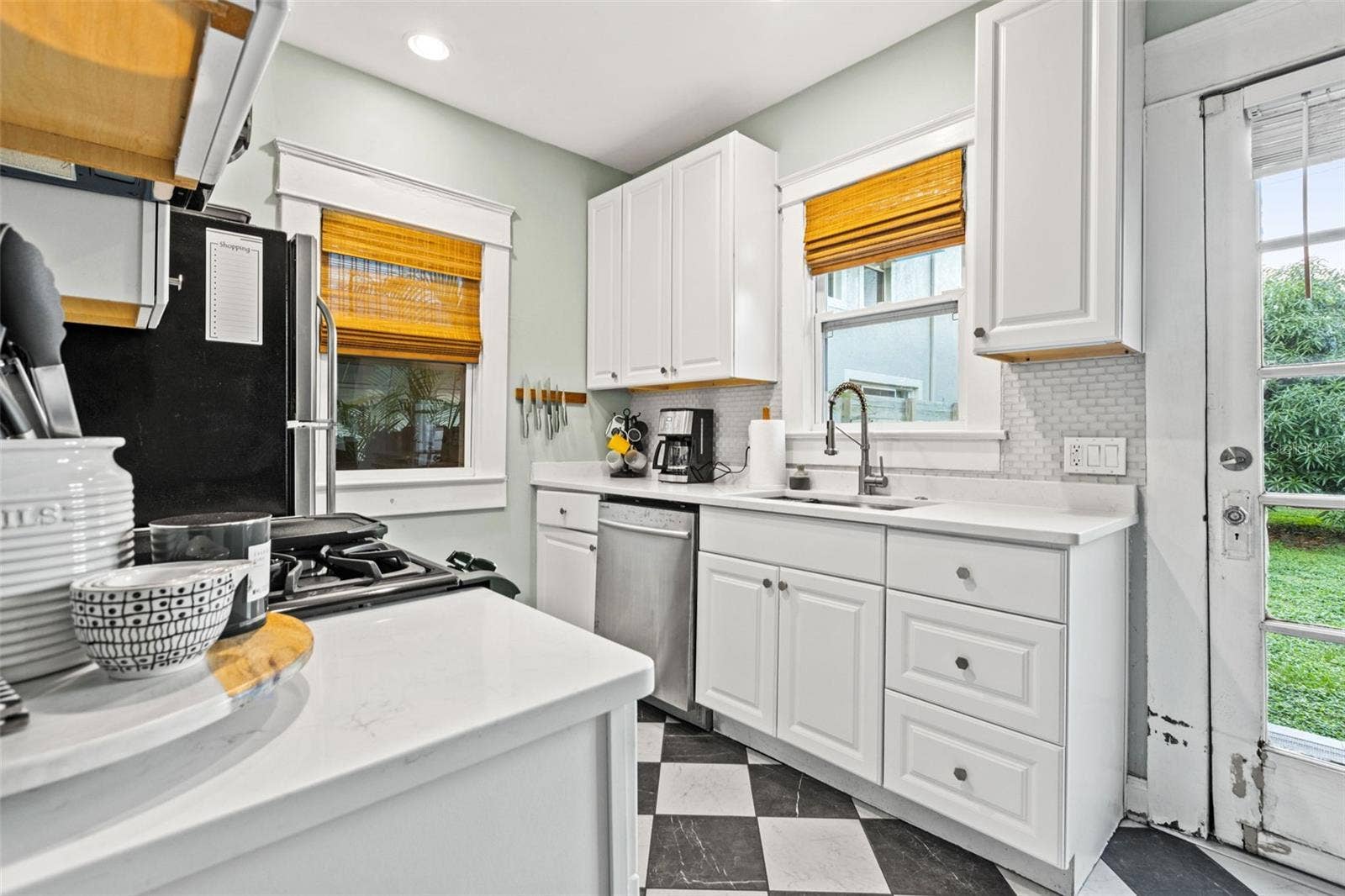 409 S FREMONT AVENUE, Tampa, FL 33606 409 S FREMONT AVENUE, Tampa, FL 33606
