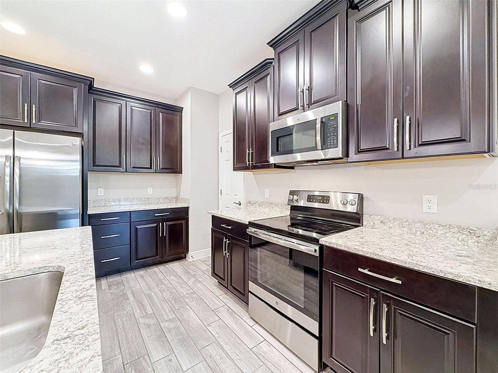 1961 MILKWEED TRACE, Lutz, FL 33558
