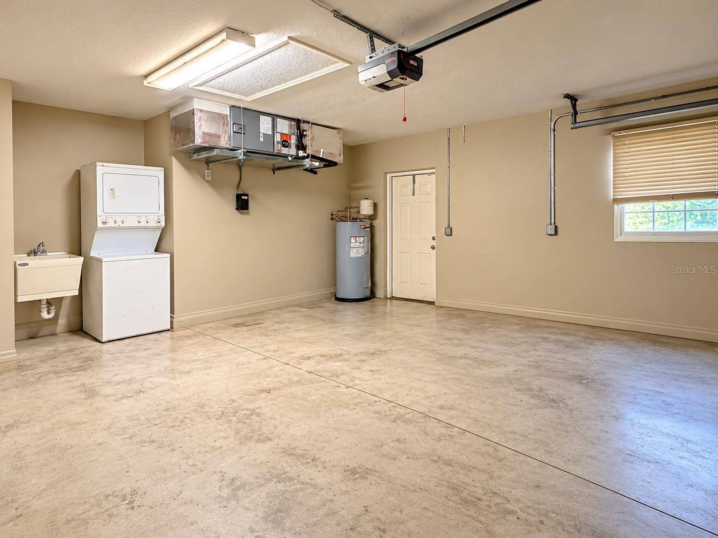 131 49TH COURT E, Palmetto, FL 34221 131 49TH COURT E, Palmetto, FL 34221