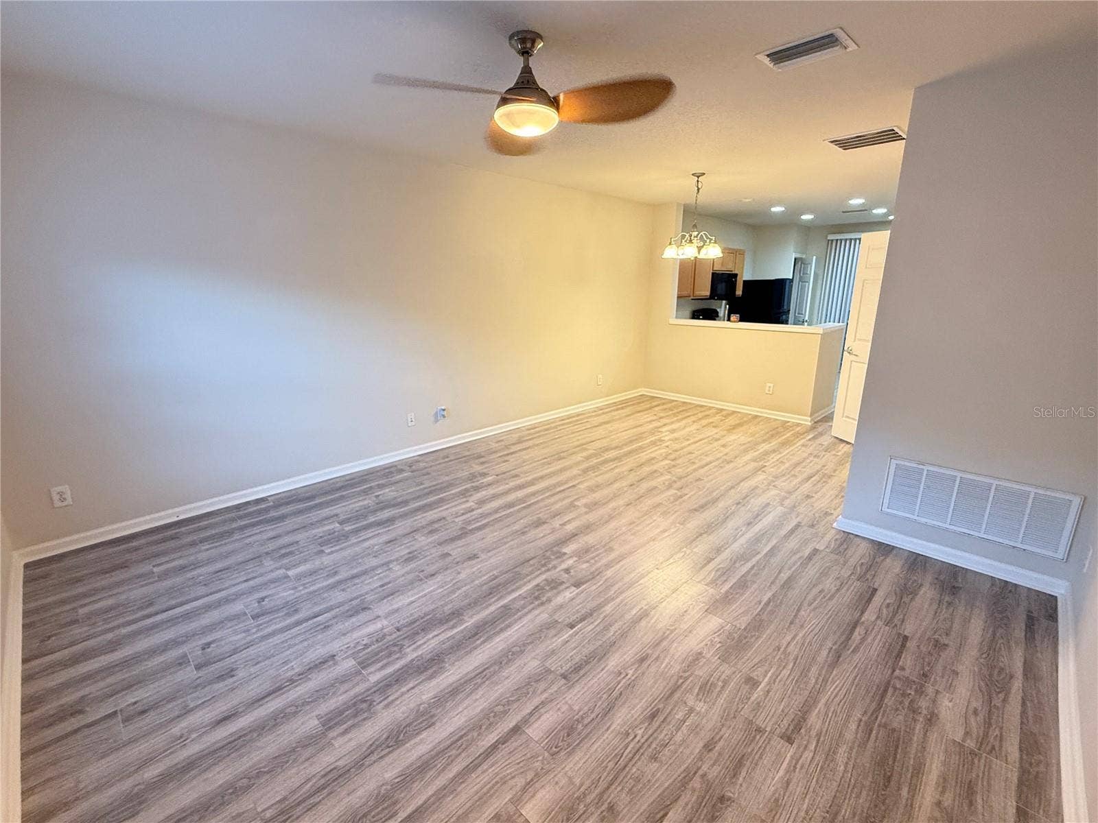 10406 WESTPARK PRESERVE BOULEVARD, Tampa, FL 33625 10406 WESTPARK PRESERVE BOULEVARD, Tampa, FL 33625