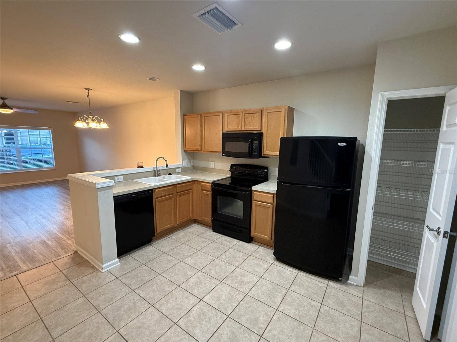 10406 WESTPARK PRESERVE BOULEVARD, Tampa, FL 33625 10406 WESTPARK PRESERVE BOULEVARD, Tampa, FL 33625
