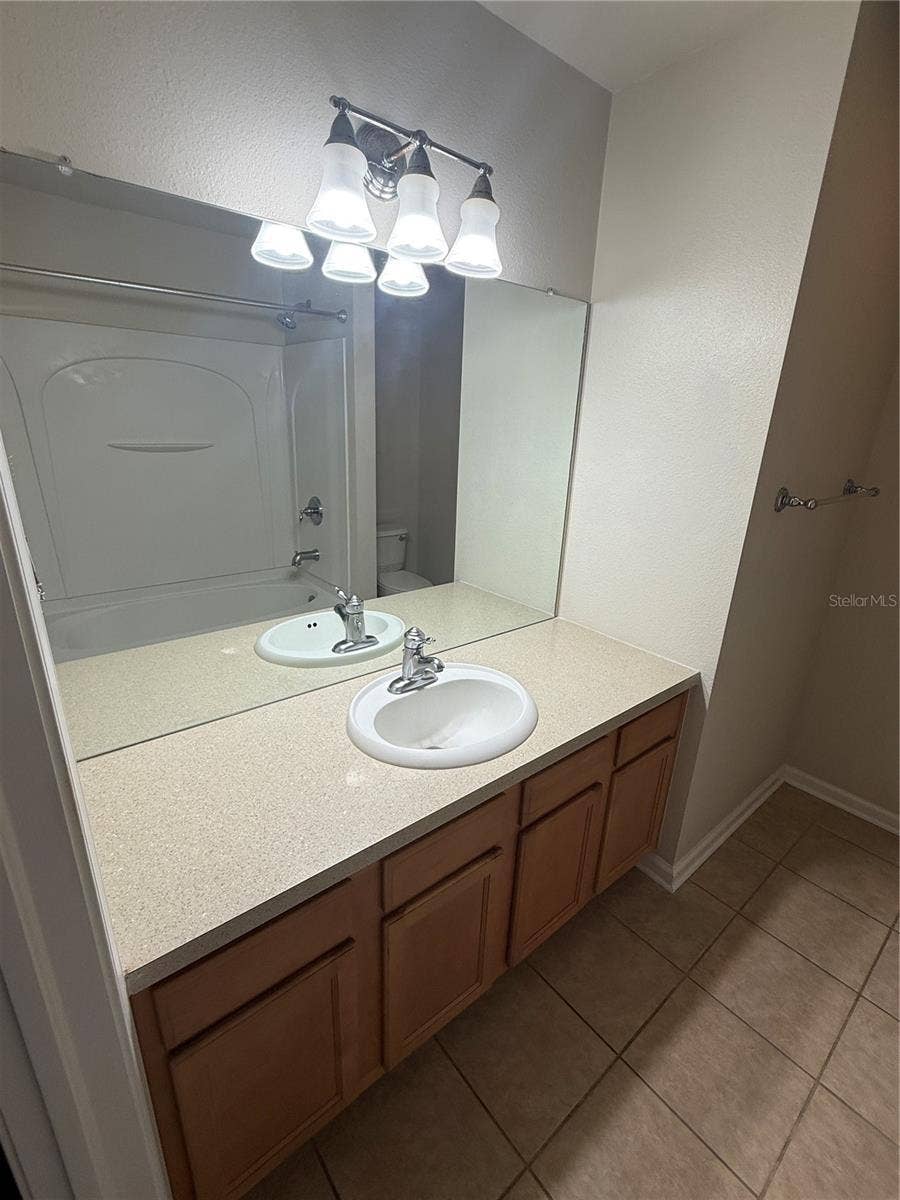 10406 WESTPARK PRESERVE BOULEVARD, Tampa, FL 33625 10406 WESTPARK PRESERVE BOULEVARD, Tampa, FL 33625