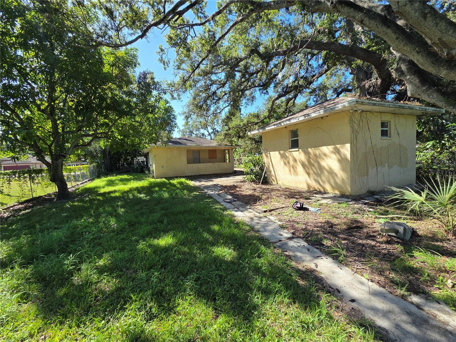 Driveway Exterior View