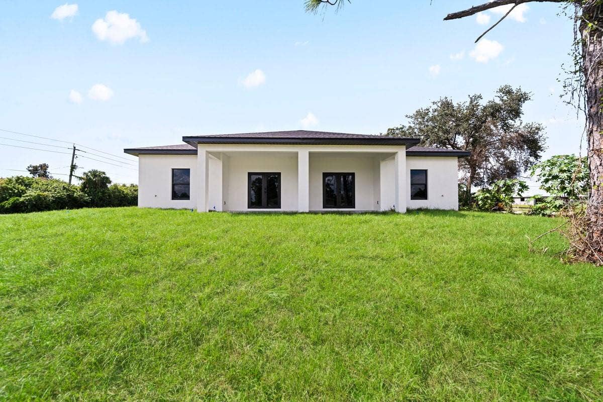 2235 WAYNE AVENUE S, Lehigh Acres, FL 33973 2235 WAYNE AVENUE S, Lehigh Acres, FL 33973