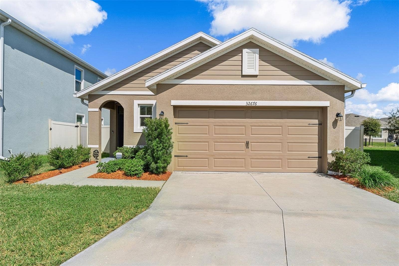 32676 CANYONLANDS DRIVE, Wesley Chapel, FL 33543 32676 CANYONLANDS DRIVE, Wesley Chapel, FL 33543