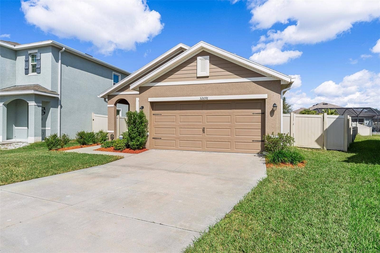 32676 CANYONLANDS DRIVE, Wesley Chapel, FL 33543 32676 CANYONLANDS DRIVE, Wesley Chapel, FL 33543