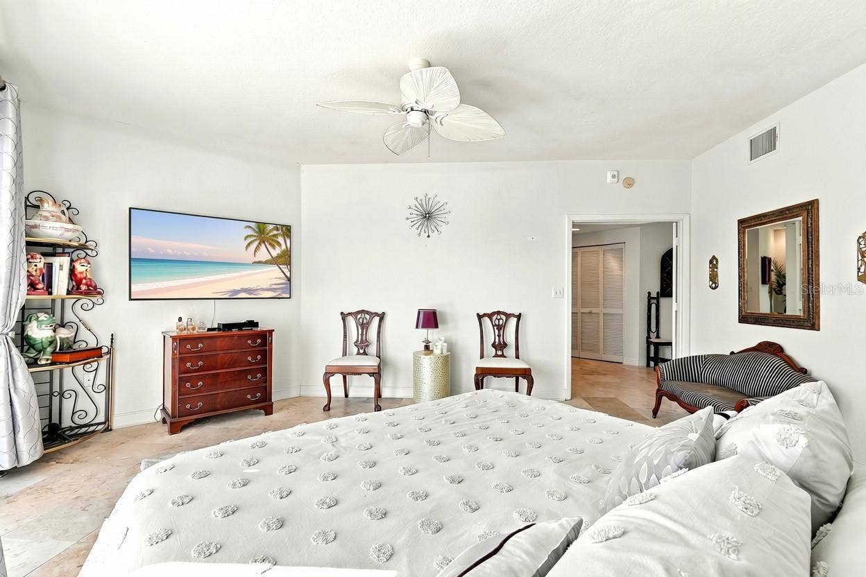 4780 DOLPHIN CAY LANE S, #102, St Petersburg, FL 33711 primary bedroom