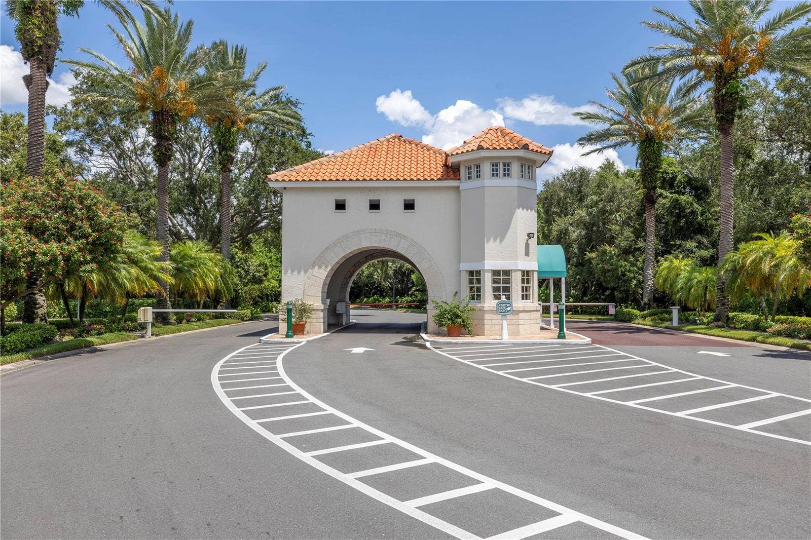 4780 DOLPHIN CAY LANE S, #102, St Petersburg, FL 33711 4780 DOLPHIN CAY LANE S, #102, St Petersburg, FL 33711