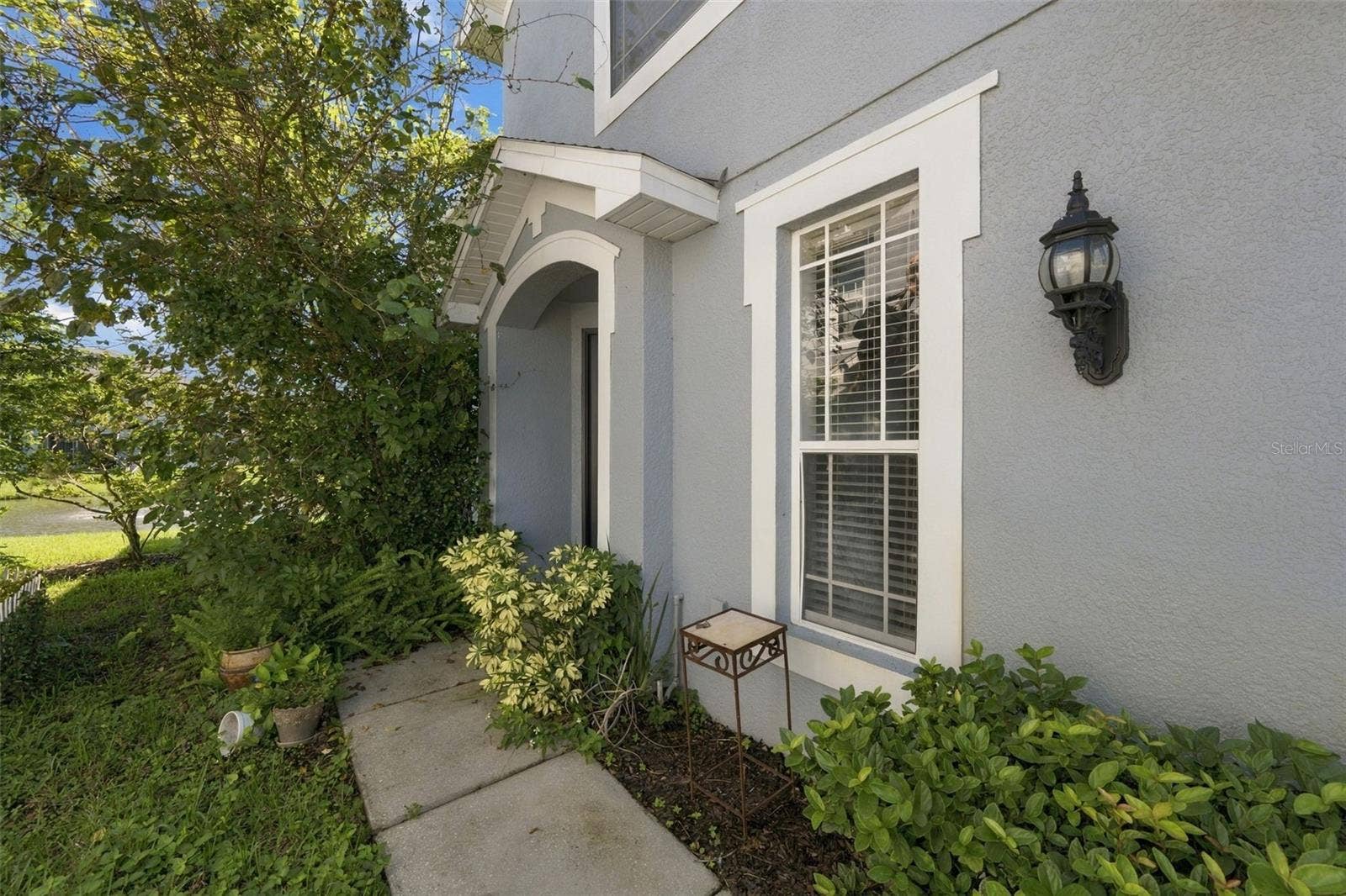 10313 WILLOW LEAF TRAIL, Tampa, FL 33625 Entry walkway