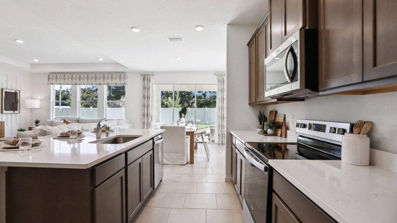 36295 HILL DRIVE, Zephyrhills, FL 33541 36295 HILL DRIVE, Zephyrhills, FL 33541