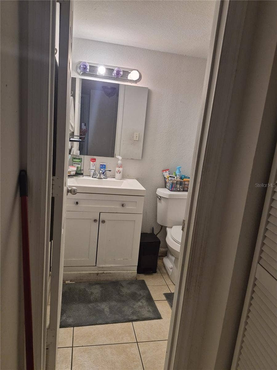 202 POINSETTIA PINE COURT, #202, Tampa, FL 33612 202 POINSETTIA PINE COURT, #202, Tampa, FL 33612