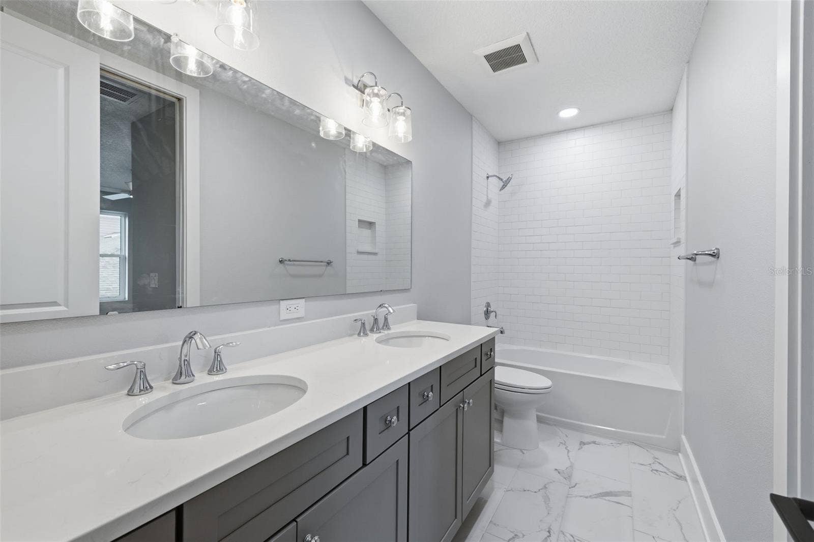 4208 W CARMEN STREET, #C, Tampa, FL 33609 4208 W CARMEN STREET, #C, Tampa, FL 33609