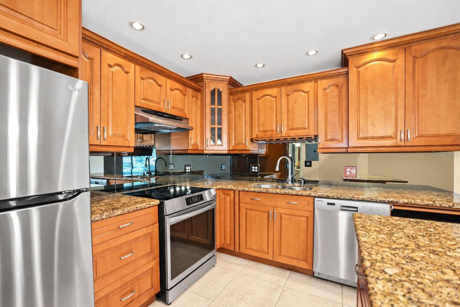 2000 WORLD PARKWAY BOULEVARD, #2, Clearwater, FL 33763 2000 WORLD PARKWAY BOULEVARD, #2, Clearwater, FL 33763