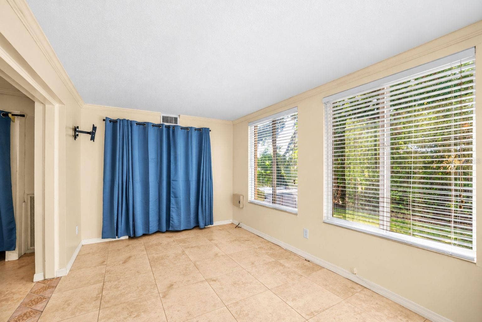 2000 WORLD PARKWAY BOULEVARD, #2, Clearwater, FL 33763 2000 WORLD PARKWAY BOULEVARD, #2, Clearwater, FL 33763