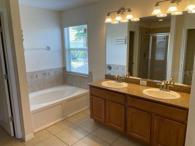 13028 AVALON CREST COURT, Riverview, FL 33579 13028 AVALON CREST COURT, Riverview, FL 33579