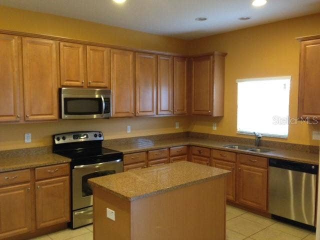 13028 AVALON CREST COURT, Riverview, FL 33579 13028 AVALON CREST COURT, Riverview, FL 33579