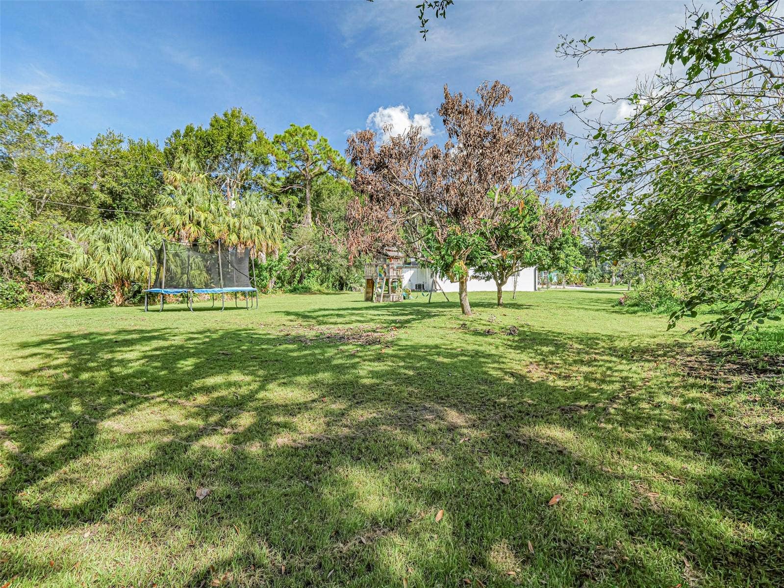 2755 6TH PLACE, Vero Beach, FL 32968 2755 6TH PLACE, Vero Beach, FL 32968