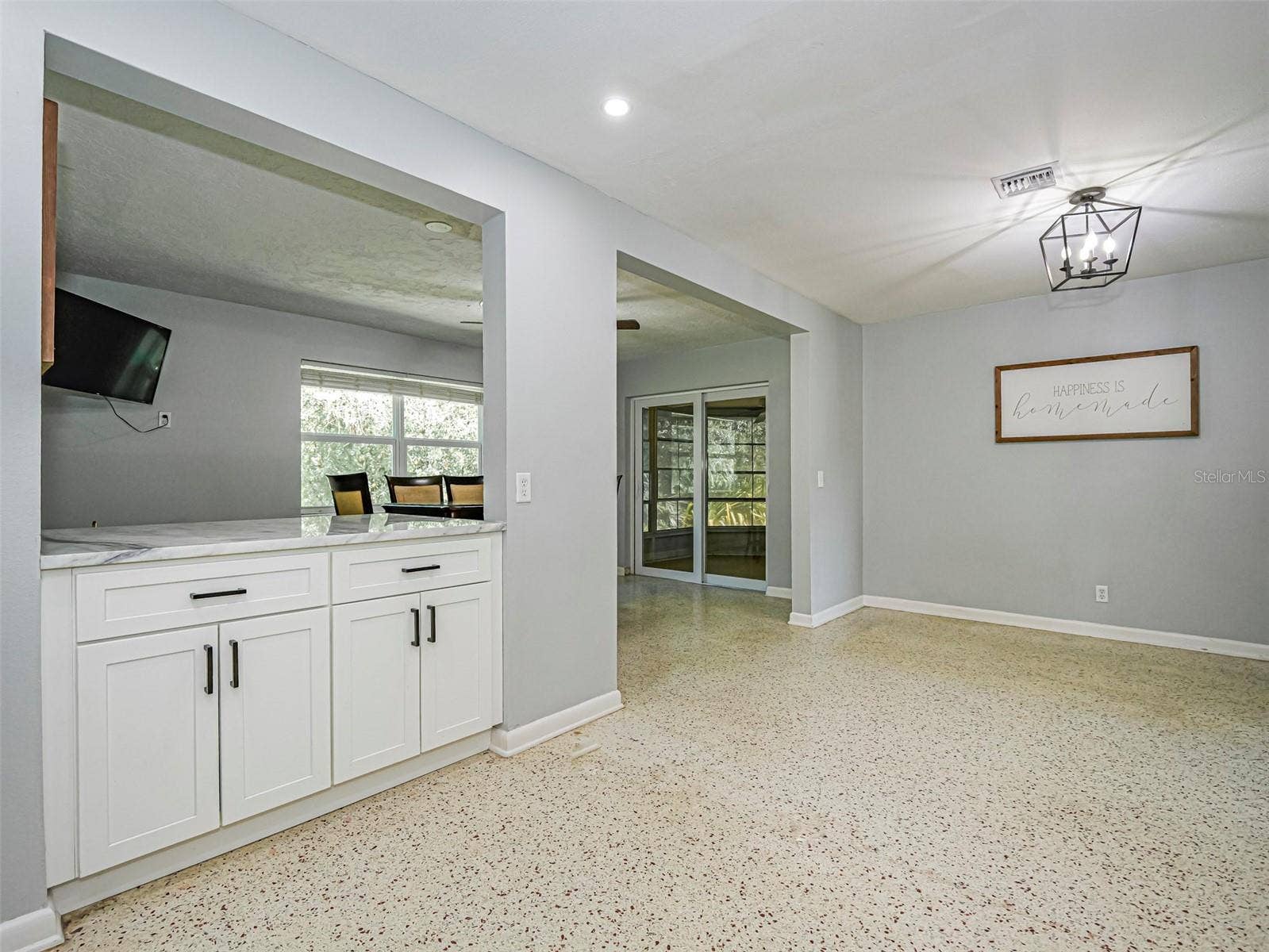 2755 6TH PLACE, Vero Beach, FL 32968 2755 6TH PLACE, Vero Beach, FL 32968