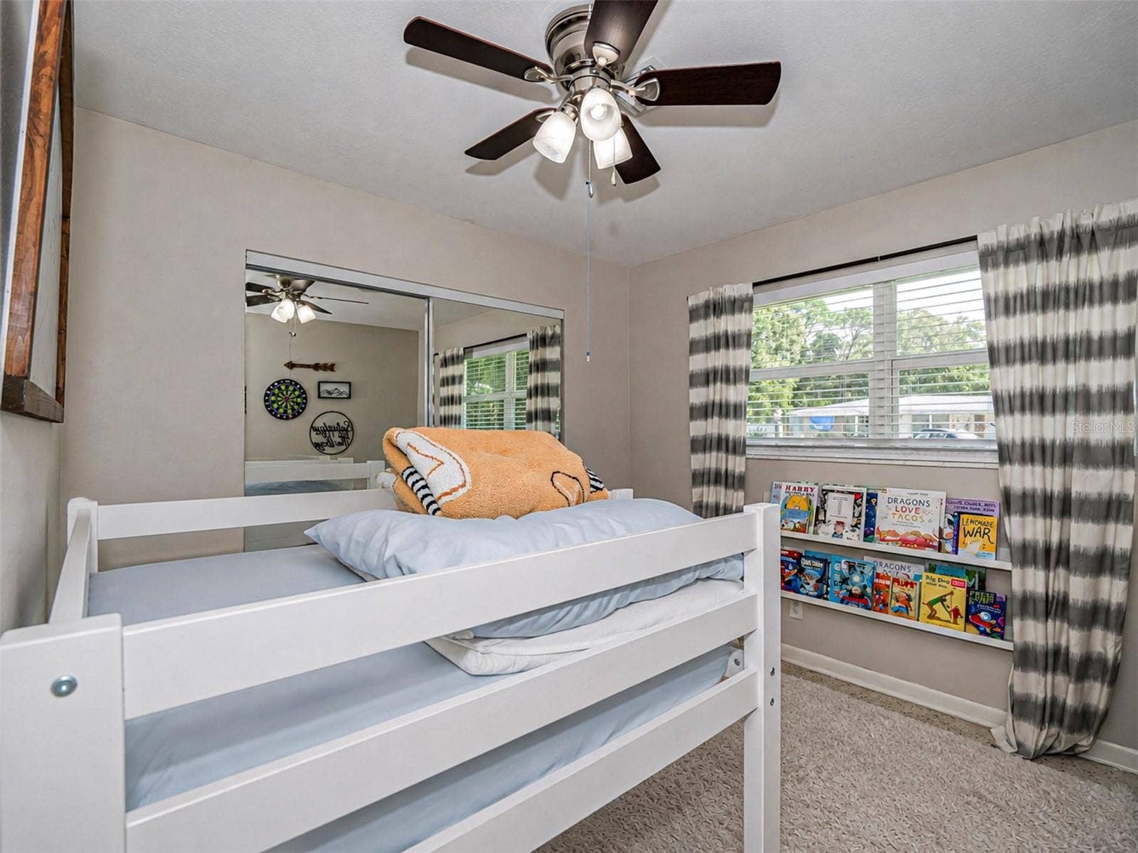 2755 6TH PLACE, Vero Beach, FL 32968 2755 6TH PLACE, Vero Beach, FL 32968