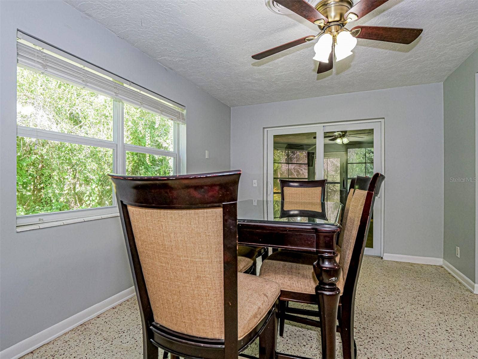 2755 6TH PLACE, Vero Beach, FL 32968 2755 6TH PLACE, Vero Beach, FL 32968