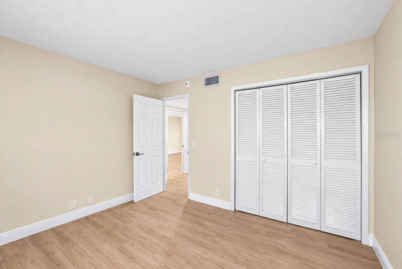 3062 EASTLAND BOULEVARD, #313, Clearwater, FL 33761 3062 EASTLAND BOULEVARD, #313, Clearwater, FL 33761