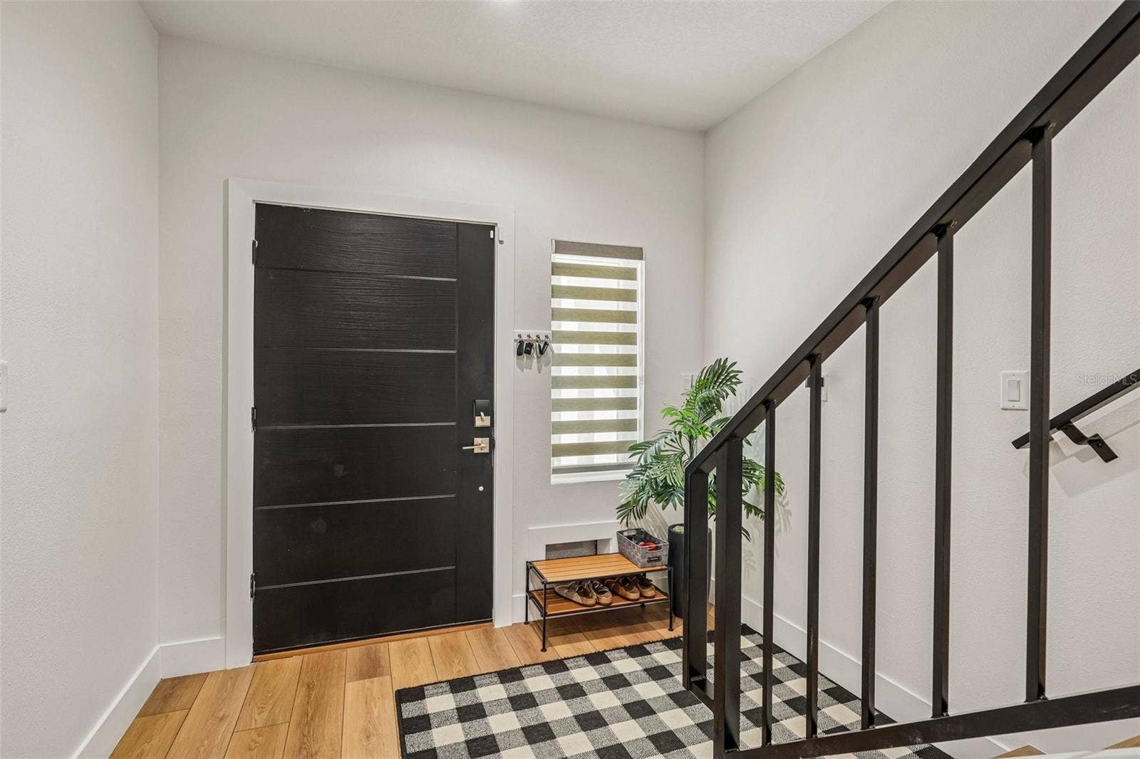 8625 5TH STREET N, St Petersburg, FL 33702 8625 5TH STREET N, St Petersburg, FL 33702