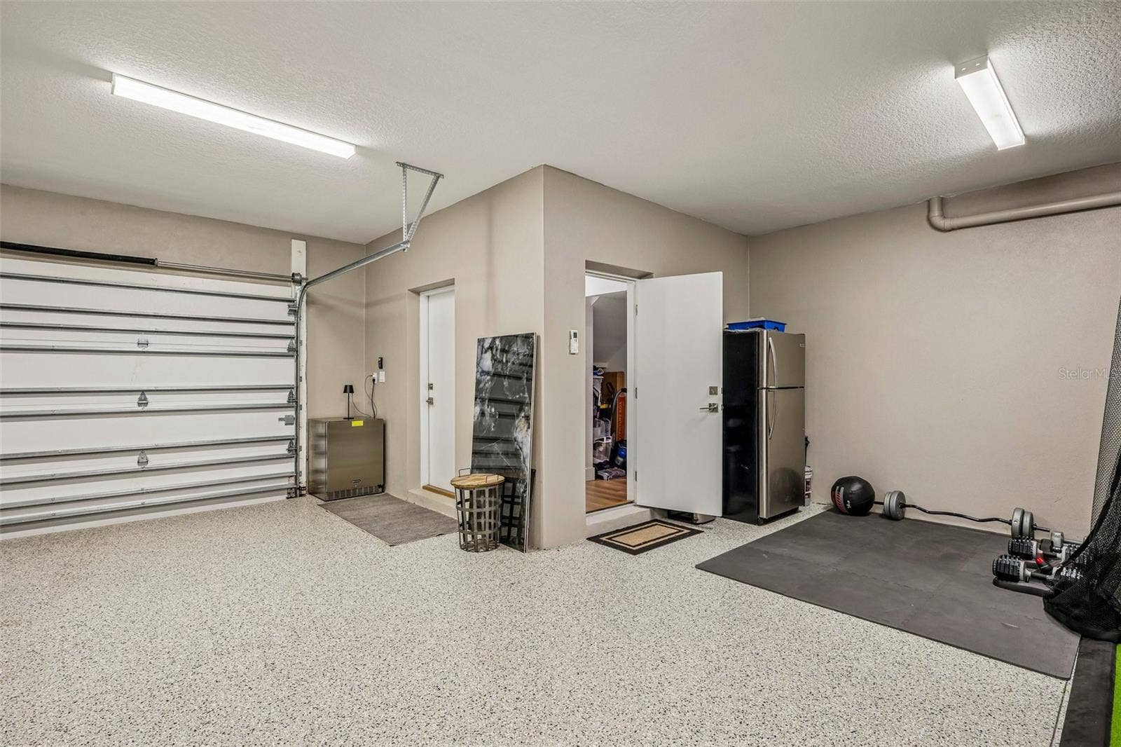 8625 5TH STREET N, St Petersburg, FL 33702 8625 5TH STREET N, St Petersburg, FL 33702