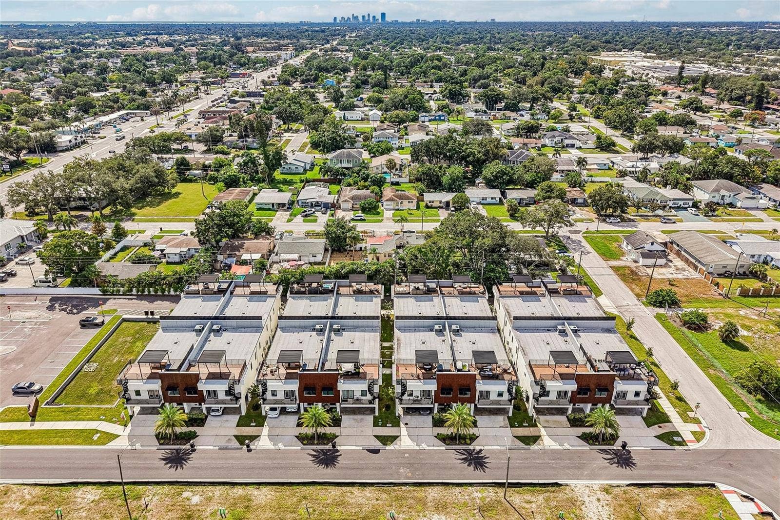 8625 5TH STREET N, St Petersburg, FL 33702 8625 5TH STREET N, St Petersburg, FL 33702