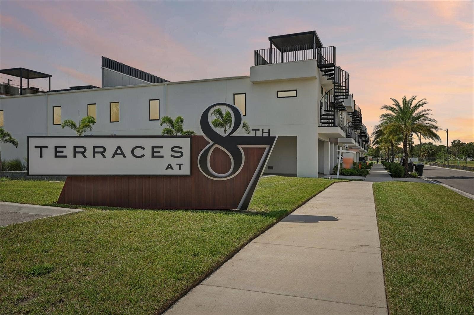 8625 5TH STREET N, St Petersburg, FL 33702 8625 5TH STREET N, St Petersburg, FL 33702