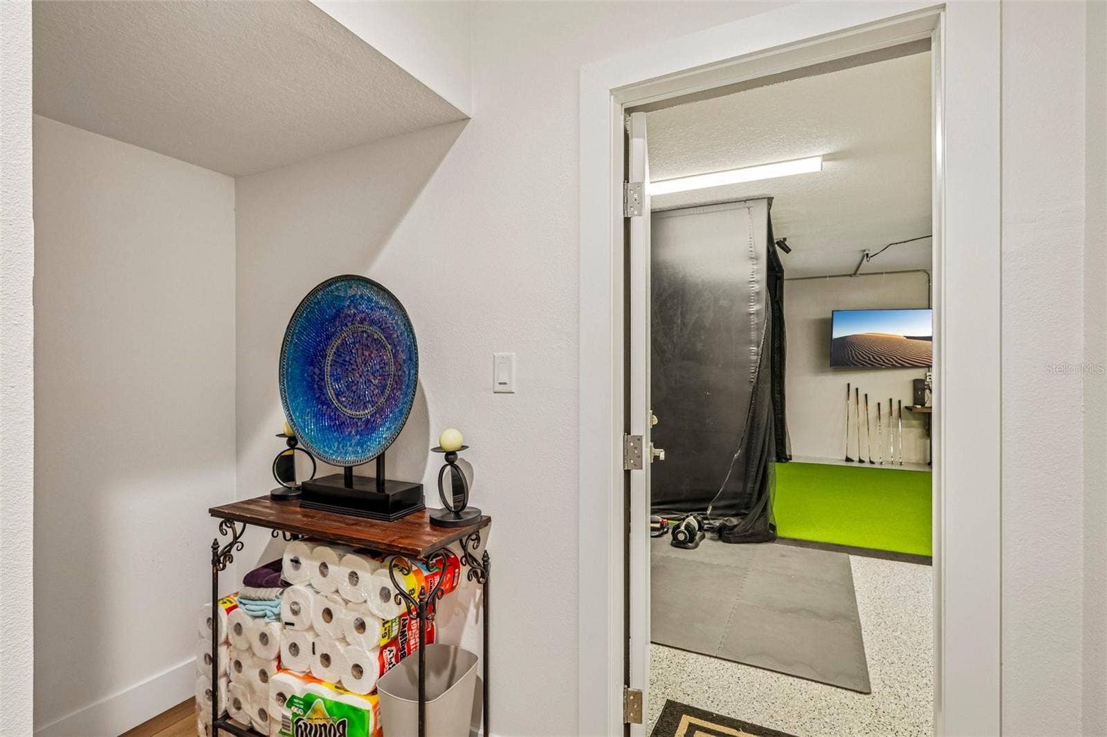 8625 5TH STREET N, St Petersburg, FL 33702 8625 5TH STREET N, St Petersburg, FL 33702