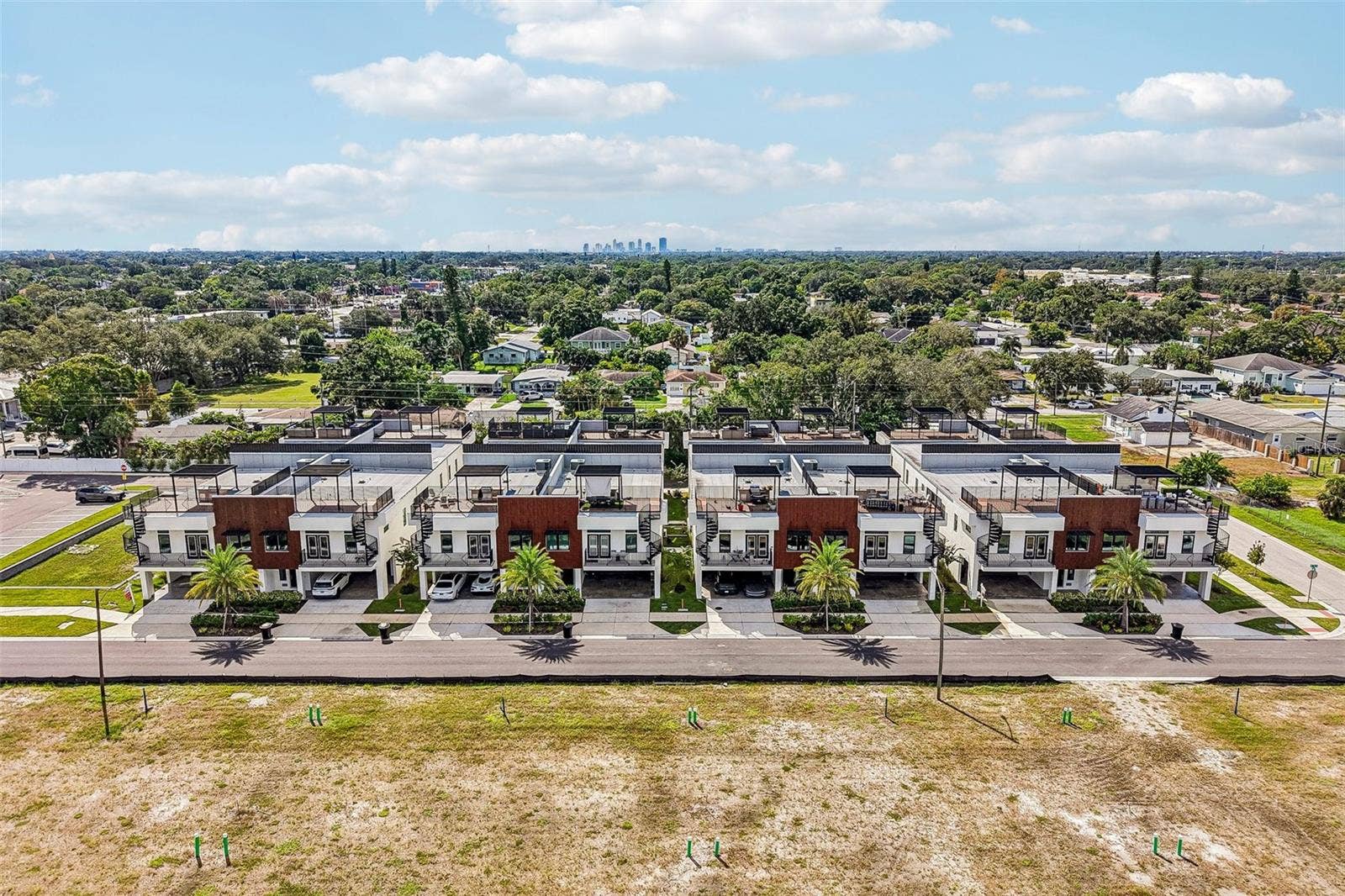 8625 5TH STREET N, St Petersburg, FL 33702 8625 5TH STREET N, St Petersburg, FL 33702