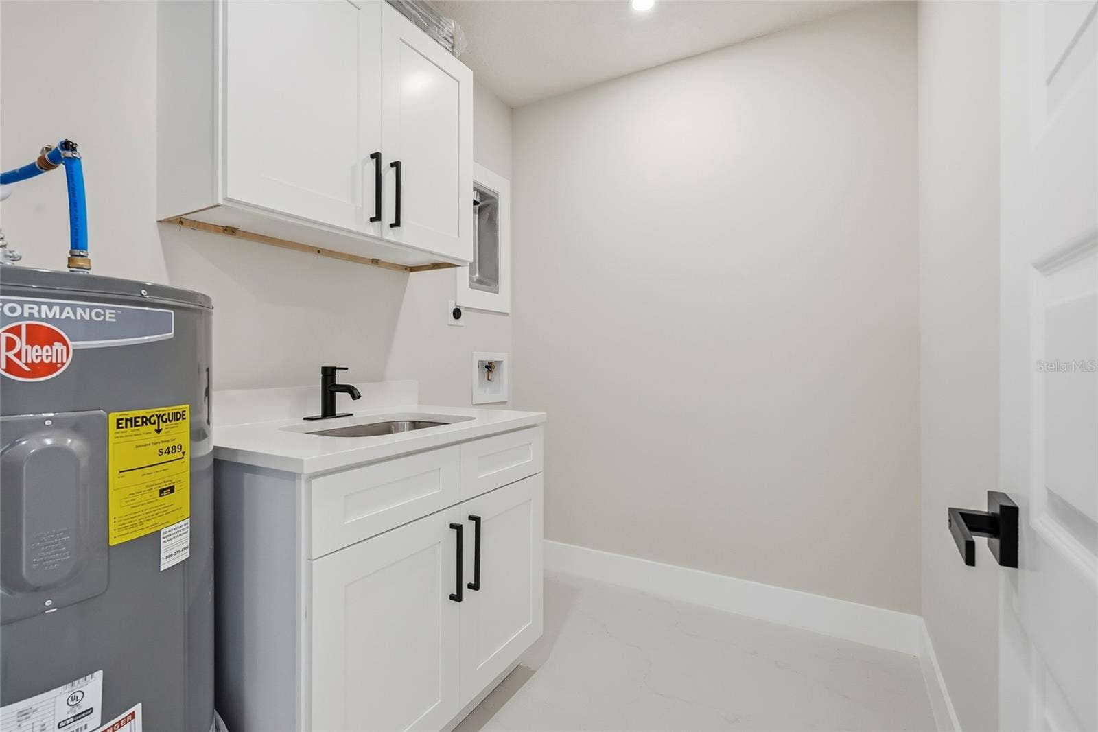8605 JACKSON SPRINGS ROAD, Tampa, FL 33615