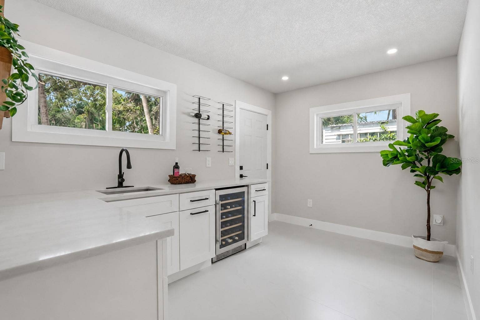 8605 JACKSON SPRINGS ROAD, Tampa, FL 33615