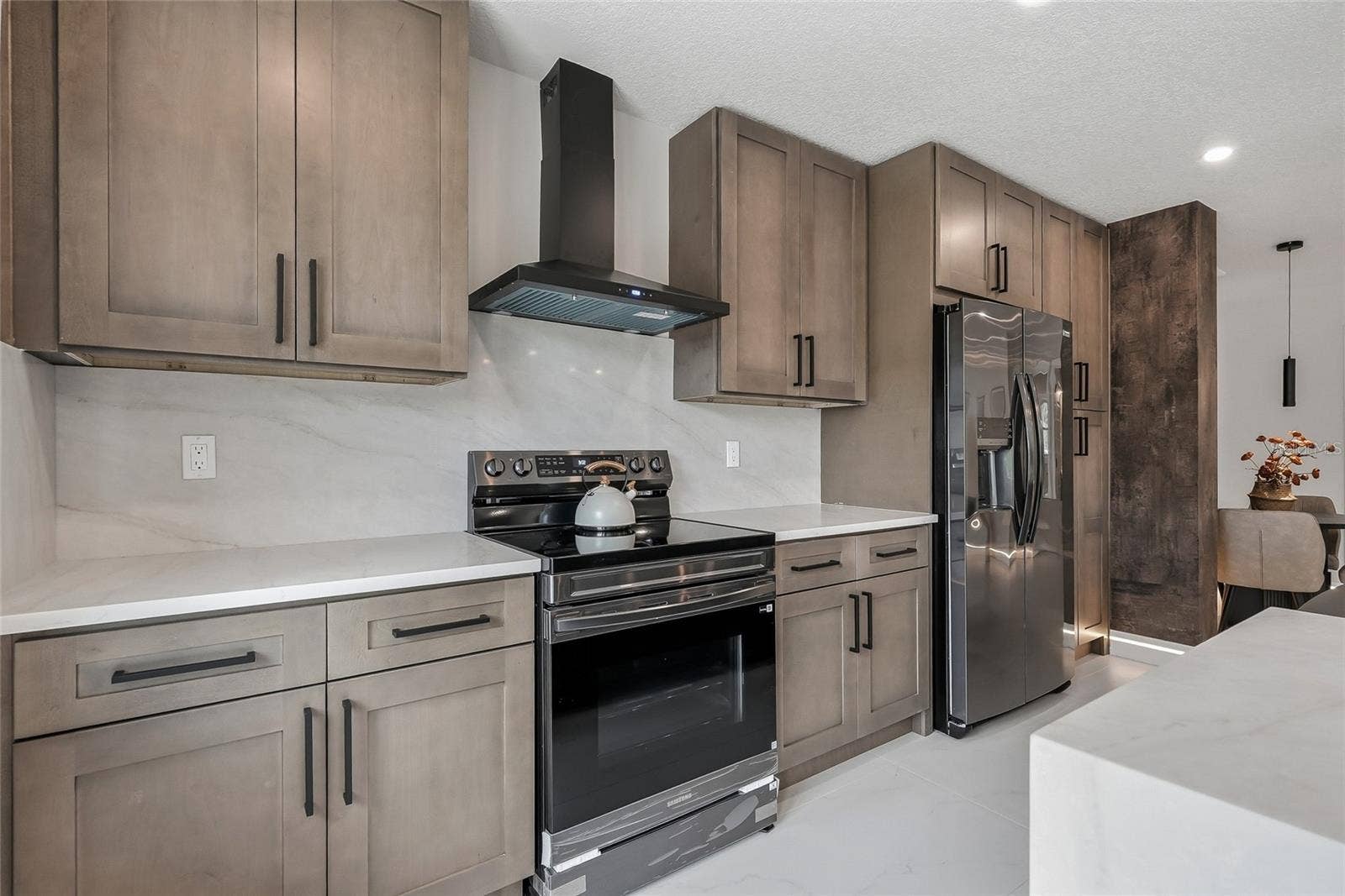 8605 JACKSON SPRINGS ROAD, Tampa, FL 33615