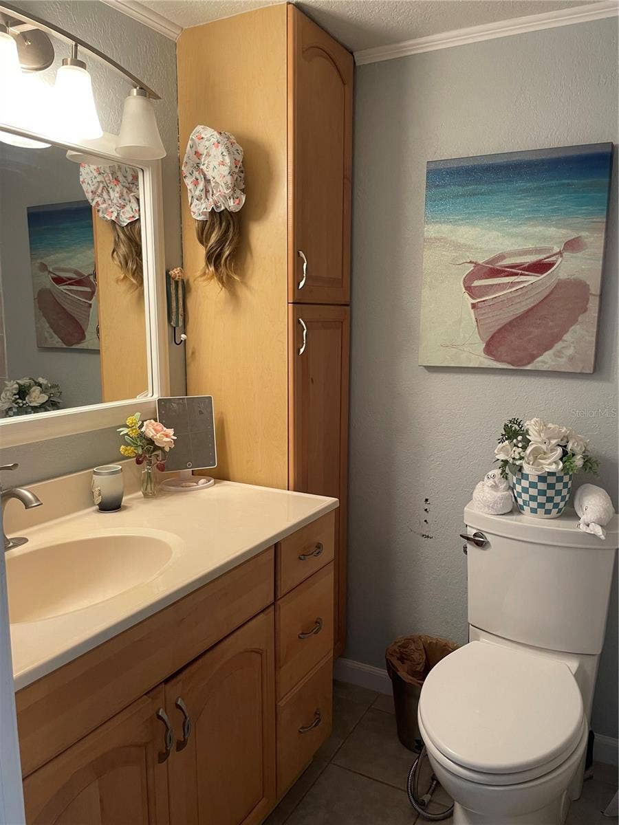 18650 GULF BOULEVARD, #304, Indian Shores, FL 33785 18650 GULF BOULEVARD, #304, Indian Shores, FL 33785