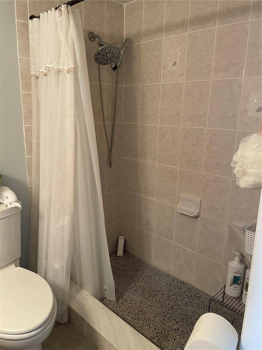18650 GULF BOULEVARD, #304, Indian Shores, FL 33785 18650 GULF BOULEVARD, #304, Indian Shores, FL 33785