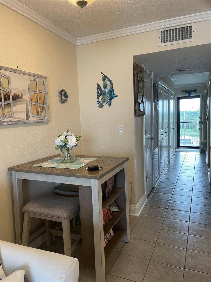 18650 GULF BOULEVARD, #304, Indian Shores, FL 33785 18650 GULF BOULEVARD, #304, Indian Shores, FL 33785