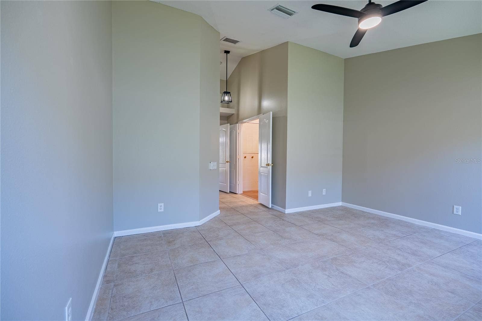 2022 SAMANTHA LANE, Valrico, FL 33594 2022 SAMANTHA LANE, Valrico, FL 33594