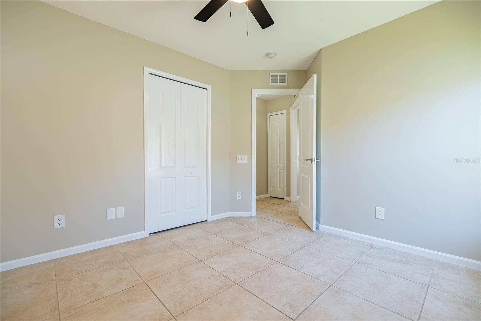 2022 SAMANTHA LANE, Valrico, FL 33594 2022 SAMANTHA LANE, Valrico, FL 33594