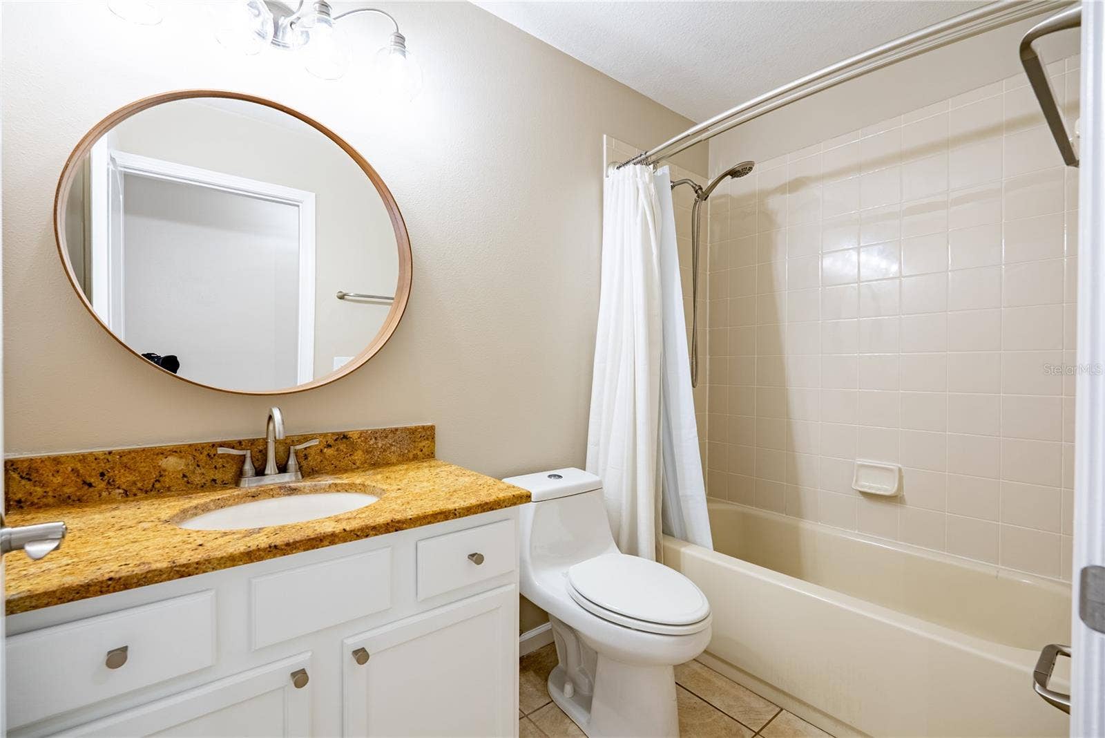 2022 SAMANTHA LANE, Valrico, FL 33594 2022 SAMANTHA LANE, Valrico, FL 33594